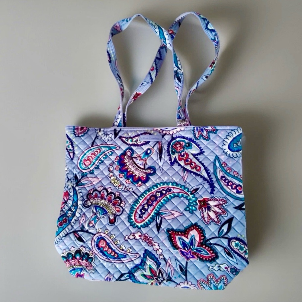 Vera Bradley Tote Bag Makani Paisley Periwinkle Blue Floral, Quilted-Medium-NWOT